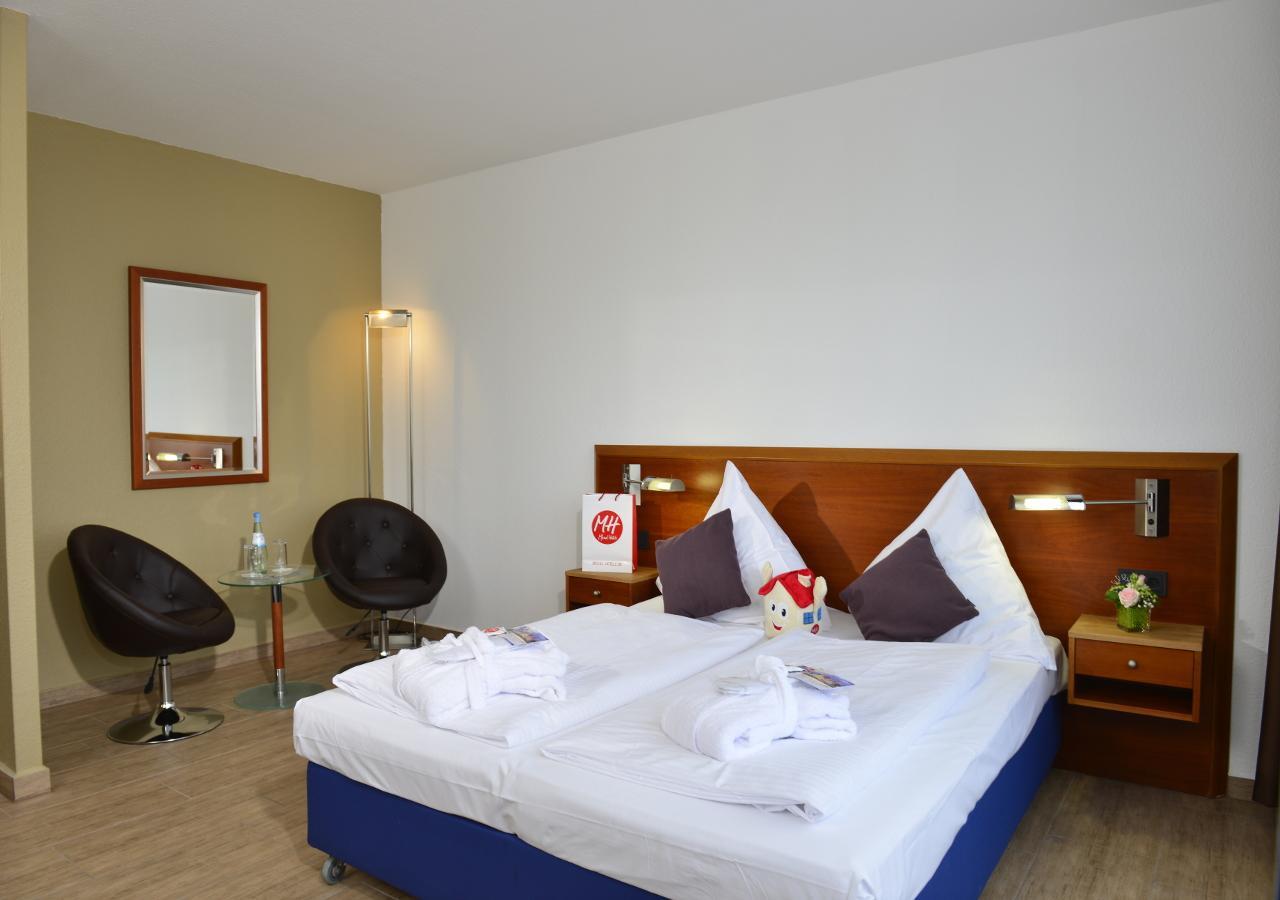 Michel Hotel Frankfurt Airport Russelsheim Bagian luar foto