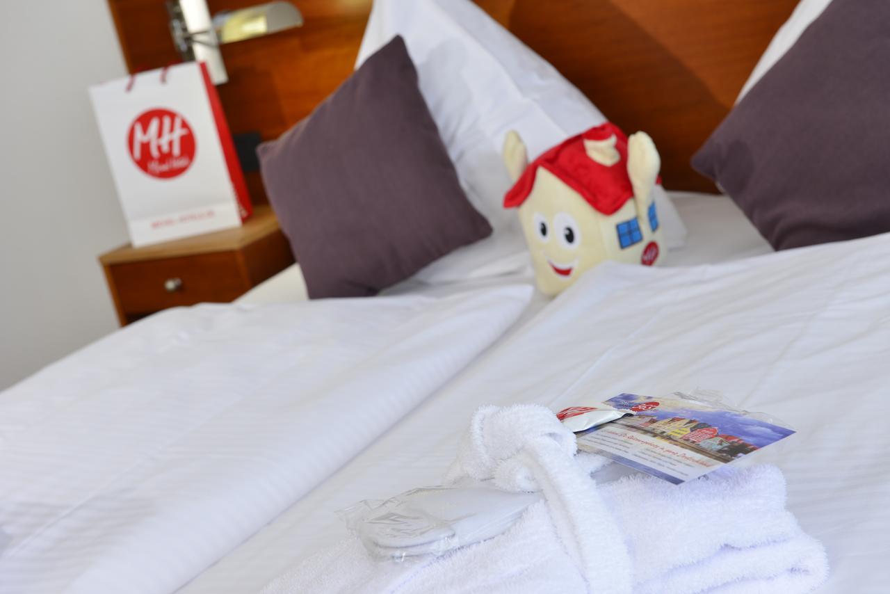 Michel Hotel Frankfurt Airport Russelsheim Bagian luar foto