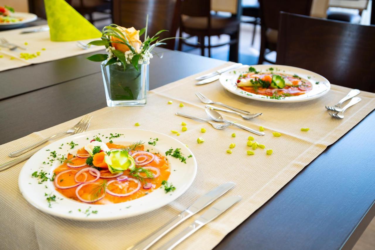 Michel Hotel Frankfurt Airport Russelsheim Bagian luar foto
