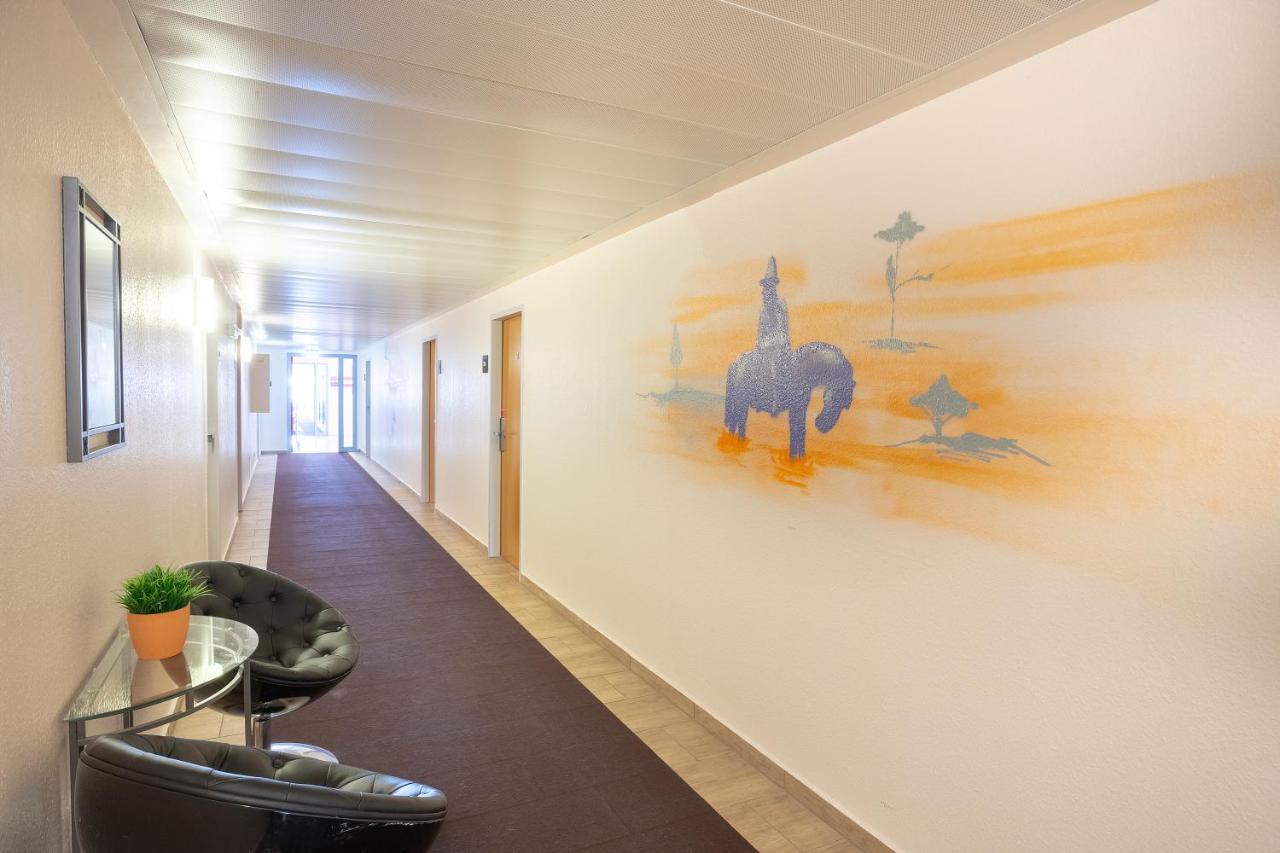 Michel Hotel Frankfurt Airport Russelsheim Bagian luar foto