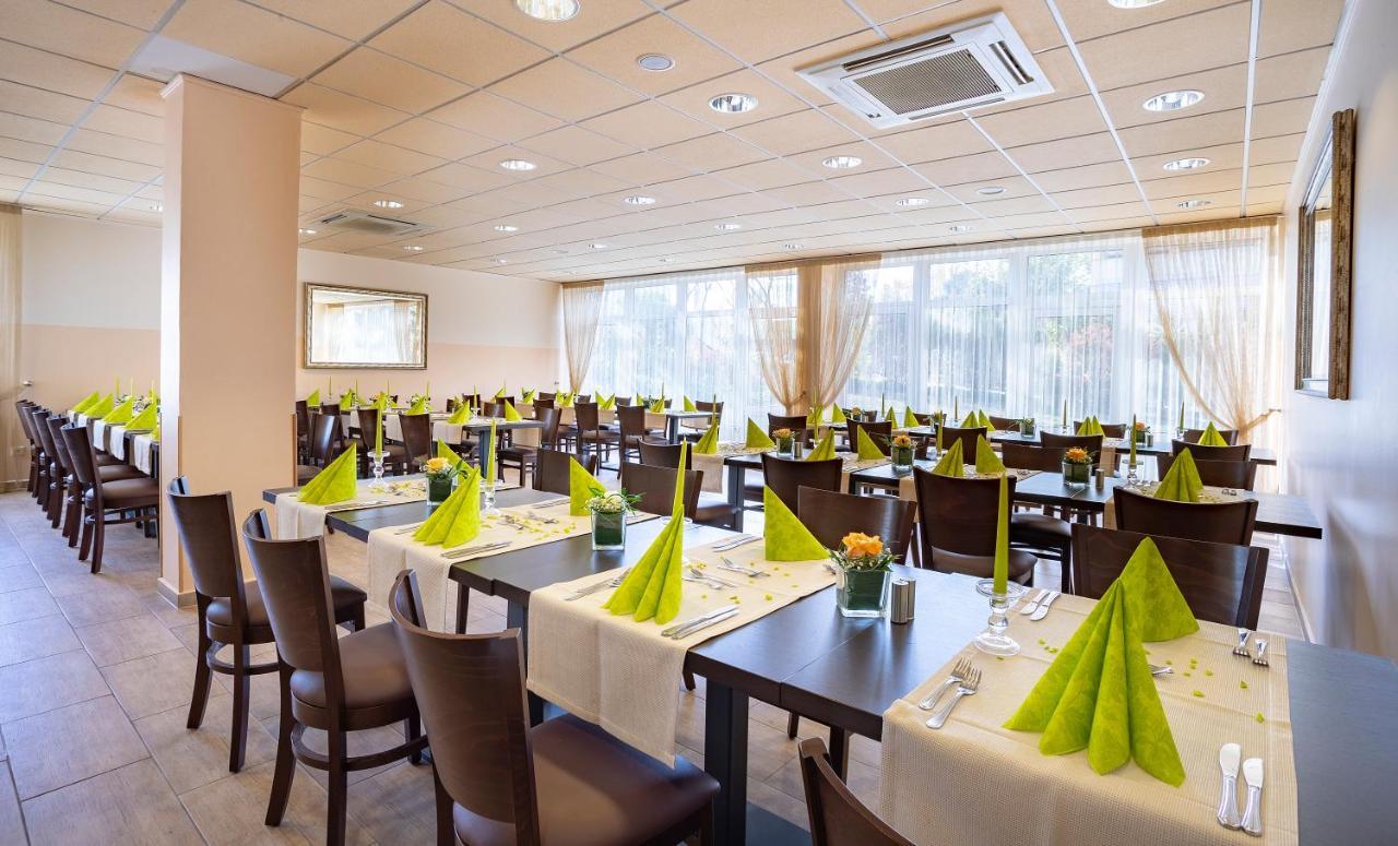 Michel Hotel Frankfurt Airport Russelsheim Bagian luar foto