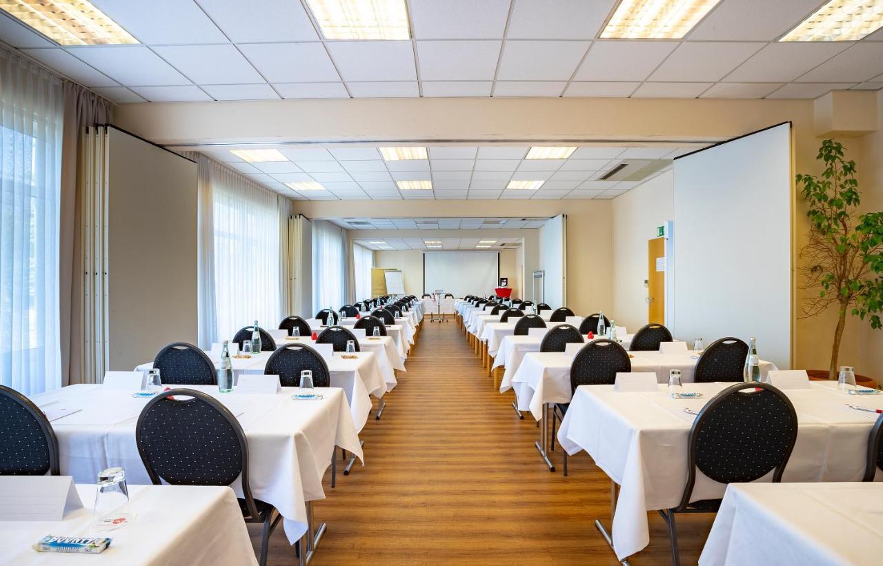 Michel Hotel Frankfurt Airport Russelsheim Bagian luar foto